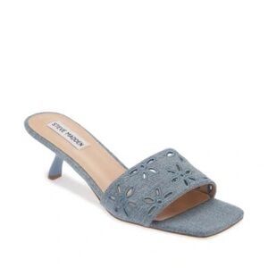 STEVE MADDEN
Josefina Embroidered Eyelet Sandal In Denim Size 8